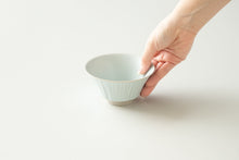 画像をギャラリービューアに読み込む, ROOTS 千花 飯碗